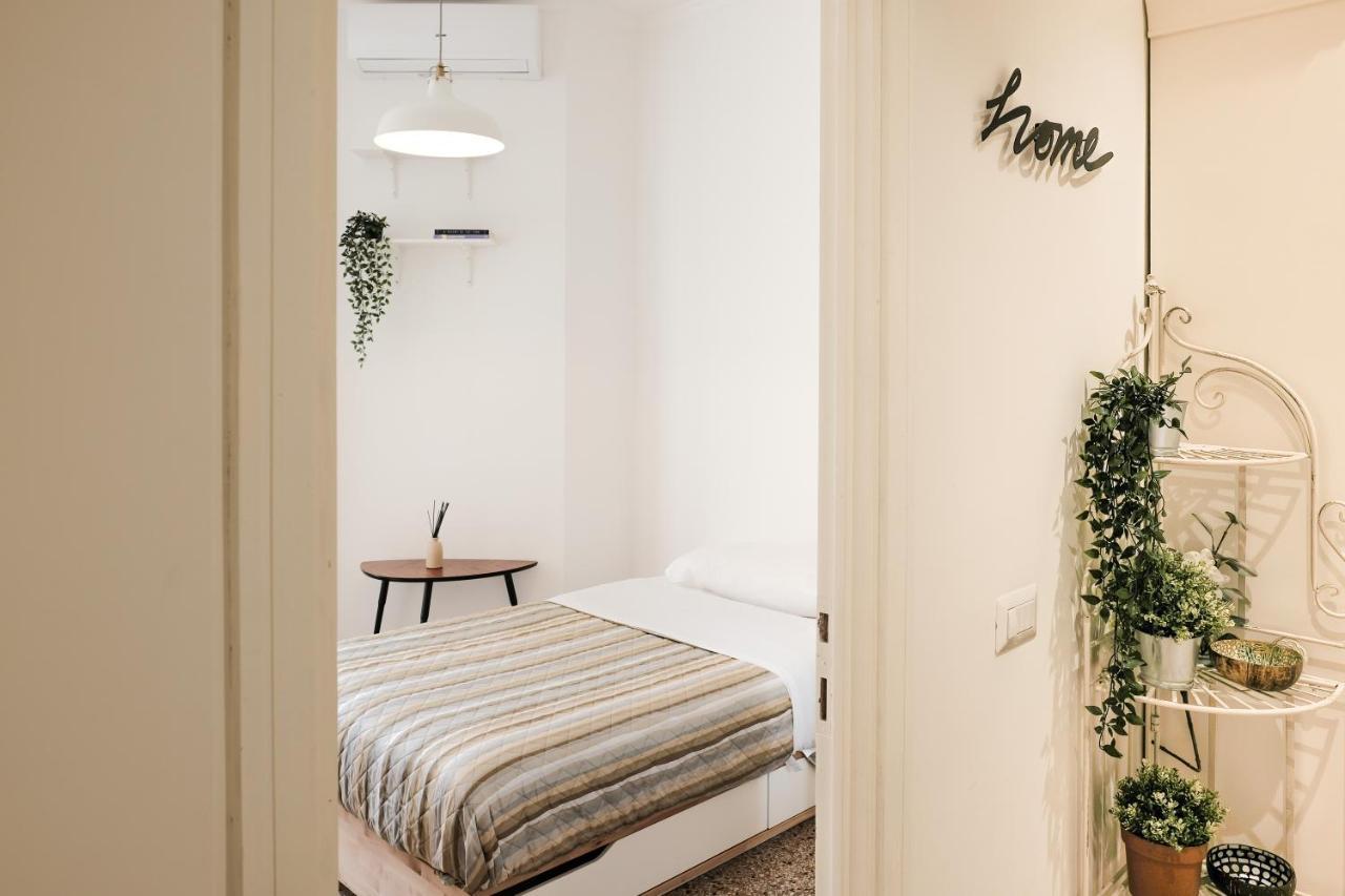 Family Apartment Near Vatican Museum Рим Экстерьер фото