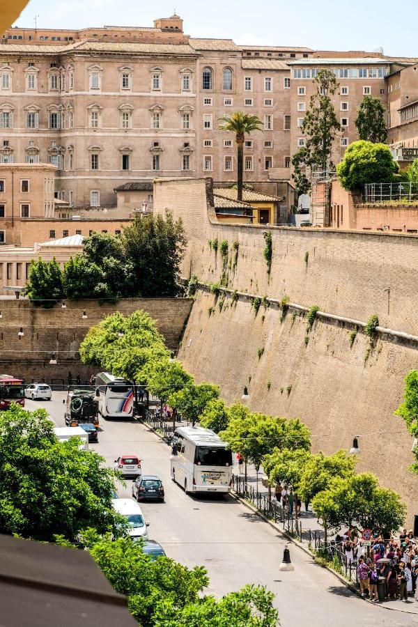 Family Apartment Near Vatican Museum Рим Экстерьер фото